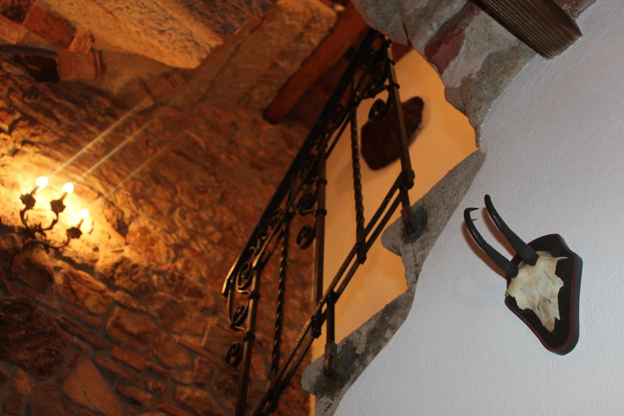 דירות Montepescali La Divina Dimora Il Castello Degli Spiriti Magni חדר תמונה