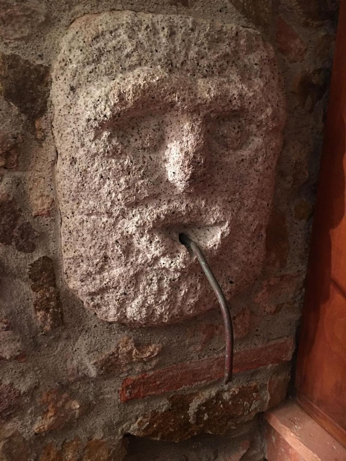 דירות Montepescali La Divina Dimora Il Castello Degli Spiriti Magni מראה חיצוני תמונה